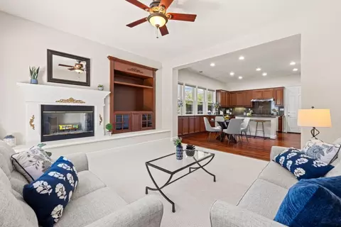 Living - 7071 Eagle Ridge Dr, Gilroy, CA 95020 photo 6 of 9