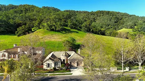 View/Area - 7071 Eagle Ridge Dr, Gilroy, CA 95020 photo 2 of 9