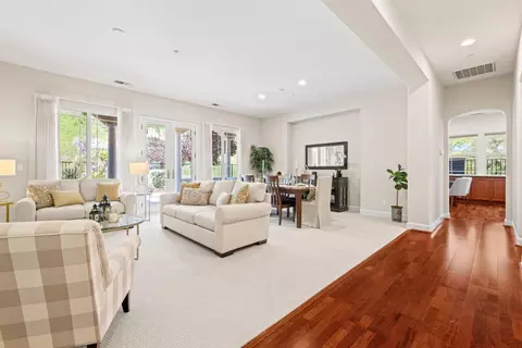 Entry Way - 7071 Eagle Ridge Dr, Gilroy, CA 95020 photo 4 of 6