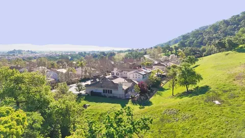 View/Area - 7071 Eagle Ridge Dr, Gilroy, CA 95020 photo 4 of 9