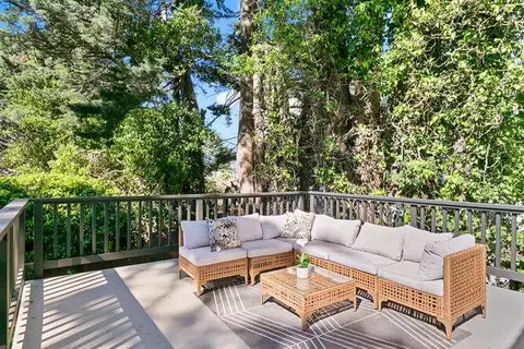 Exterior - 235 Beverly Pl, Pacifica, CA 94044 photo 3 of 9