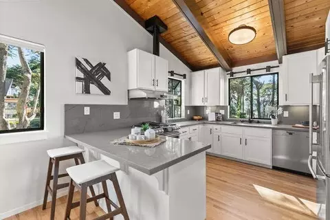 Kitchen - 235 Beverly Pl, Pacifica, CA 94044 photo 1 of 5