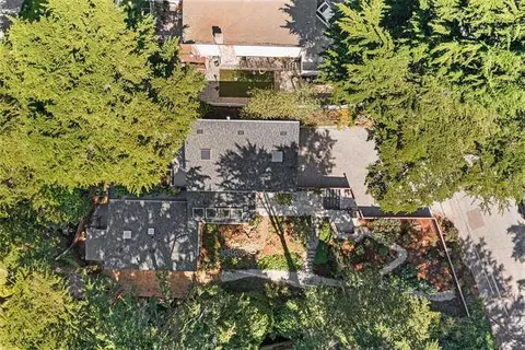 Exterior - 235 Beverly Pl, Pacifica, CA 94044 photo 9 of 9
