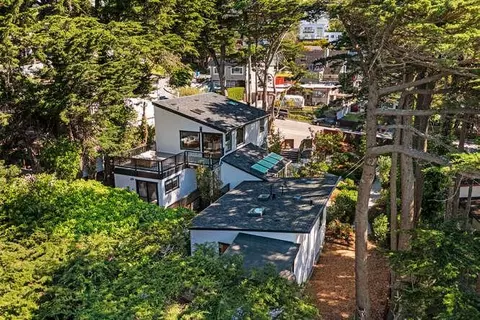 View/Area - 235 Beverly Pl, Pacifica, CA 94044 photo 3 of 4