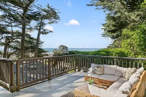 Exterior - 235 Beverly Pl, Pacifica, CA 94044 photo 4 of 9
