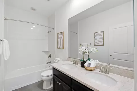 Bath - 508 Holthouse Ter, Sunnyvale, CA 94087 photo 1 of 5