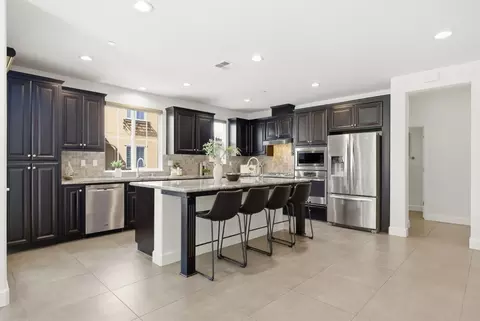 Kitchen - 508 Holthouse Ter, Sunnyvale, CA 94087 photo 2 of 5