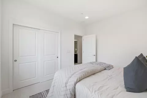 Bedroom - 508 Holthouse Ter, Sunnyvale, CA 94087 photo 2 of 5