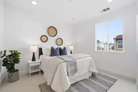 Bedroom - 508 Holthouse Ter, Sunnyvale, CA 94087 photo 1 of 5