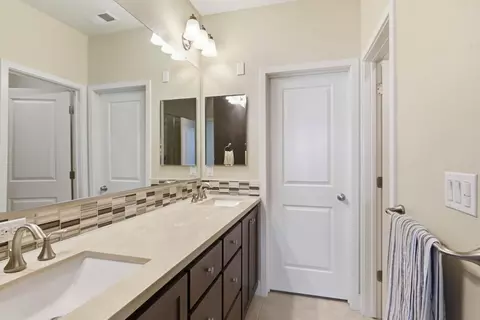 Bath - 1607 Centre Pointe Dr, Milpitas, CA 95035 photo 1 of 4