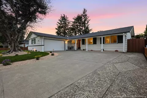 534 Flannery St, Santa Clara, CA 95051