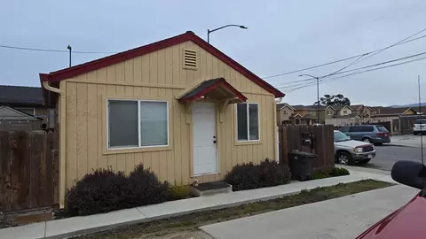 119 Carr Ave, Salinas, CA 93905 photo 4