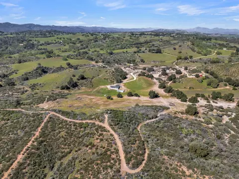 View/Area - 53330 Smith Rd, Bradley, CA 93426 photo 7 of 12