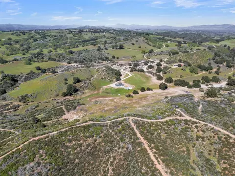 View/Area - 53330 Smith Rd, Bradley, CA 93426 photo 6 of 12