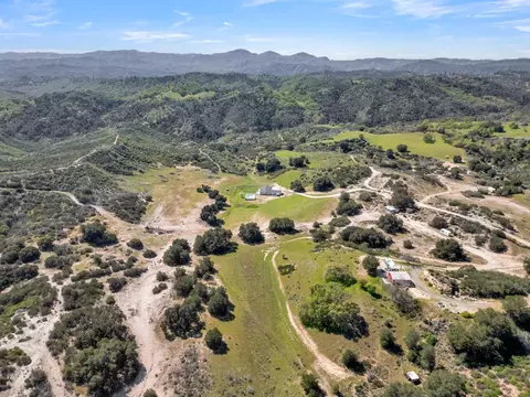 View/Area - 53330 Smith Rd, Bradley, CA 93426 photo 10 of 12