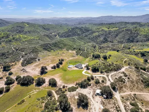 View/Area - 53330 Smith Rd, Bradley, CA 93426 photo 11 of 12