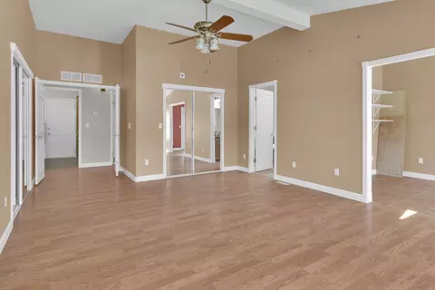Living - 53330 Smith Rd, Bradley, CA 93426 photo 8 of 8