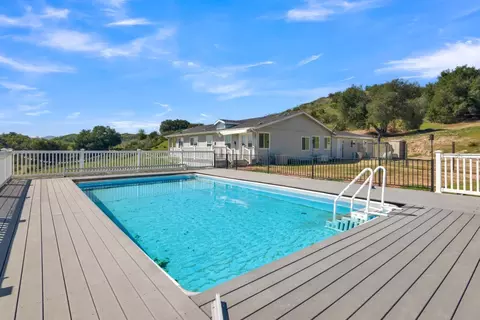 Exterior - 53330 Smith Rd, Bradley, CA 93426 photo 3 of 4