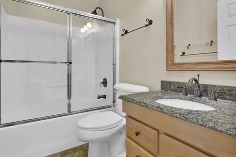 Bath - 53330 Smith Rd, Bradley, CA 93426 photo 1 of 3
