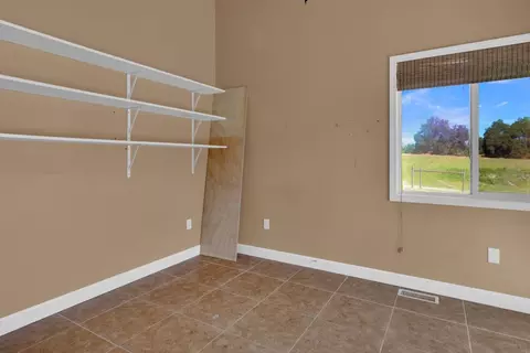 Bedroom - 53330 Smith Rd, Bradley, CA 93426 photo 5 of 5