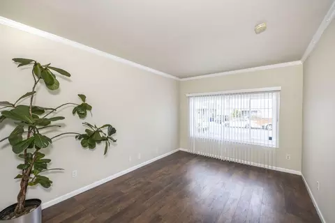 Living - 620 22nd St, Richmond, CA 94801 photo 1 of 3