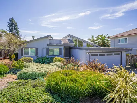 640 Saint Andrews Dr, Aptos, CA 95003
