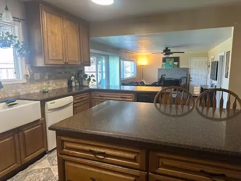 Kitchen - 710 Campus Ave, Salinas, CA 93901 photo 3 of 4