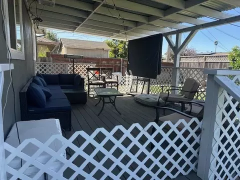 Exterior - 710 Campus Ave, Salinas, CA 93901 photo 5 of 6