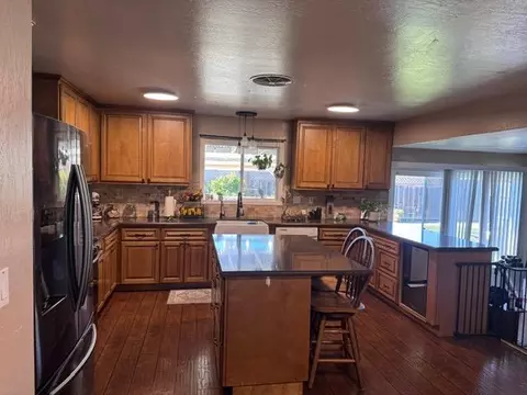 Kitchen - 710 Campus Ave, Salinas, CA 93901 photo 2 of 4