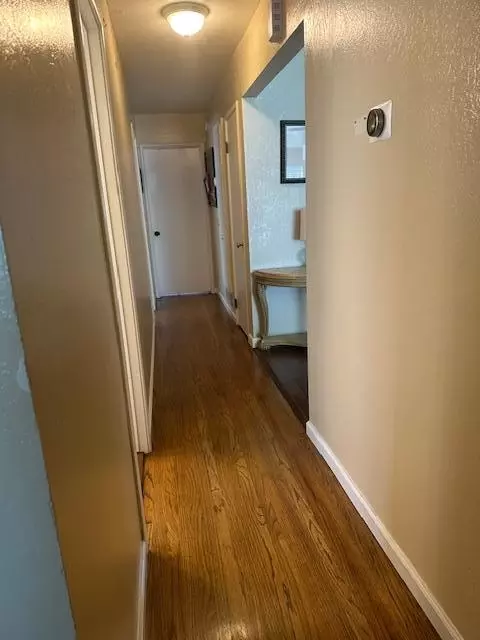 Entry Way - 710 Campus Ave, Salinas, CA 93901 photo 2 of 2