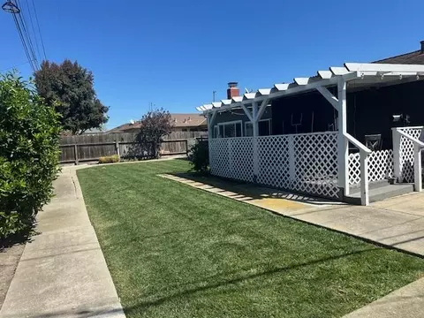 Exterior - 710 Campus Ave, Salinas, CA 93901 photo 4 of 6