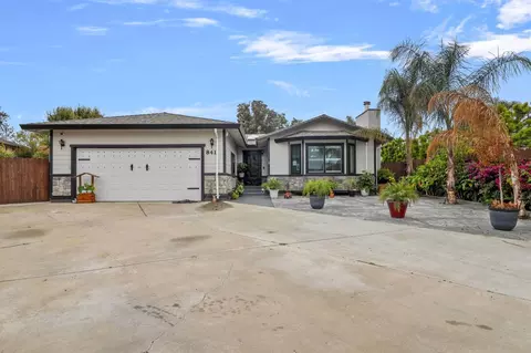 841 Calais Dr, Hollister, CA 95023