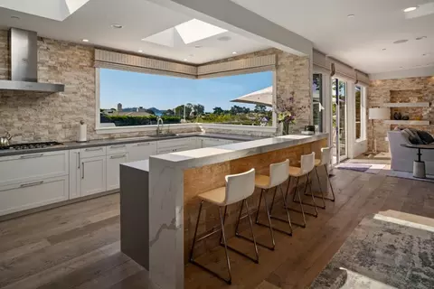 26126 Ladera Dr, Carmel, CA 93923