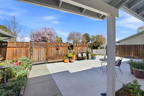 Exterior - 1392 Mantelli Dr, Gilroy, CA 95020 photo 3 of 8