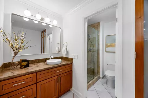 Bath - 320 Vallejo Dr 30, Millbrae, CA 94030 photo 1 of 3