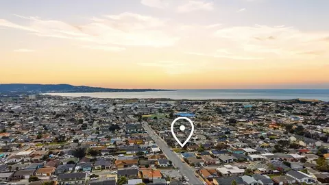 1809 Vallejo St, Seaside, CA 93955 photo 2