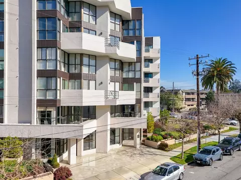 110 Park Rd 105, Burlingame, CA 94010