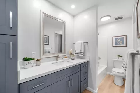 Bath - 1925 46th Ave 148, Capitola, CA 95010 photo 2 of 4