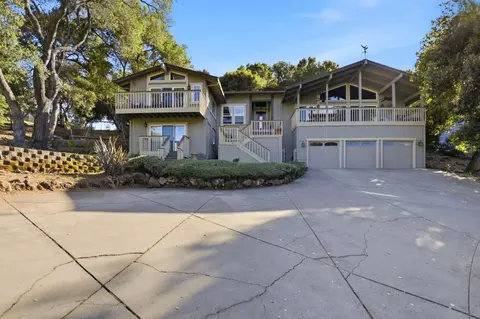 17285 Copper Hill Dr, Morgan Hill, CA 95037