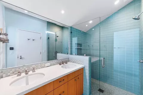 Bath - 765 Las Olas Dr, Aptos, CA 95003 photo 1 of 4