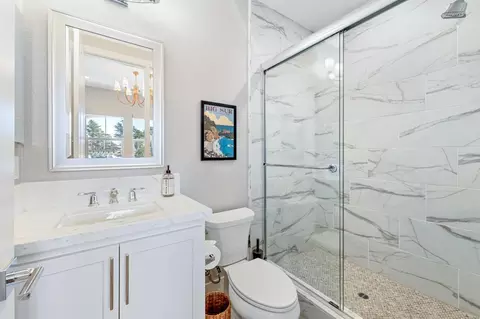 Bath - 1814 Links Dr, Seaside, CA 93955 photo 2 of 6