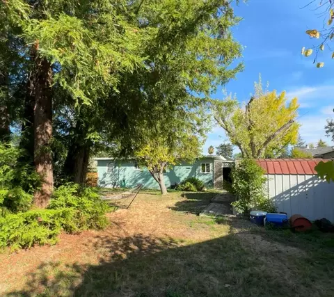 16369 Hilow Rd, Los Gatos, CA 95032