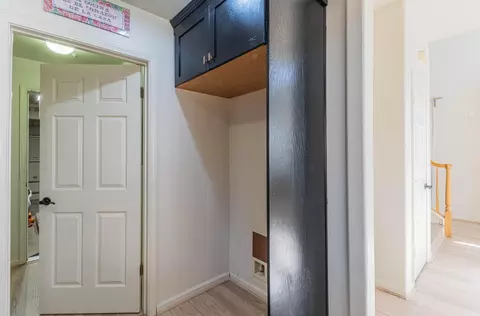 Entry Way - 980 Longfellow Dr, Salinas, CA 93906 photo 2 of 4