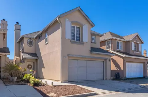 980 Longfellow Dr, Salinas, CA 93906