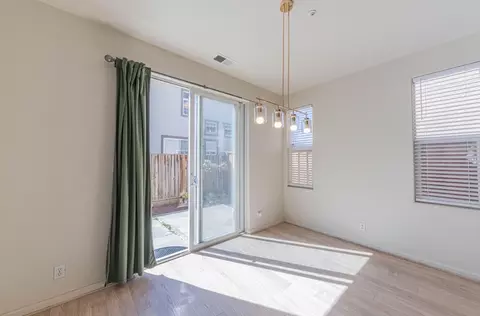 Dining - 980 Longfellow Dr, Salinas, CA 93906 photo 1 of 1