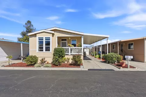 393 Chateau La Salle Dr 393, San Jose, CA 95111