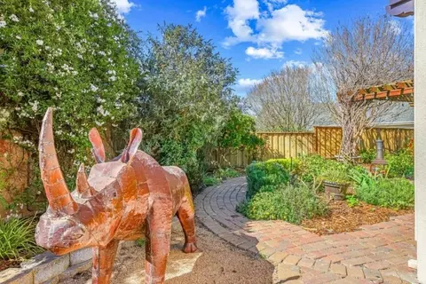 2 Donner St, San Juan Bautista, CA 95045
