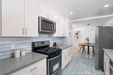 Kitchen - 679 School St, Pittsburg, CA 94565 photo 5 of 5