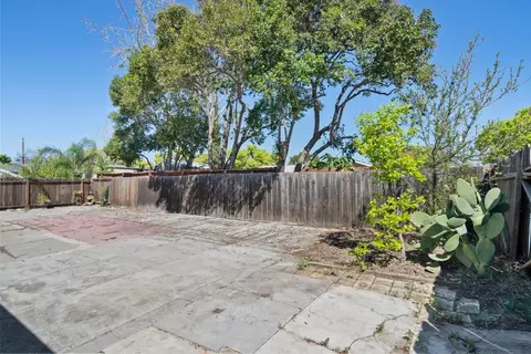 Exterior - 679 School St, Pittsburg, CA 94565 photo 7 of 9
