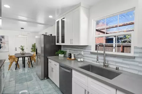 Kitchen - 679 School St, Pittsburg, CA 94565 photo 3 of 5